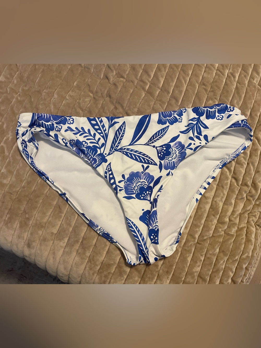 Gibson Latimer White Bikini Bottom with Blue Floral Print